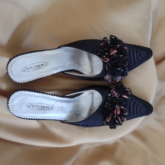 Black Kitten Heels with Floral Details 9 - Picture 2 of 5